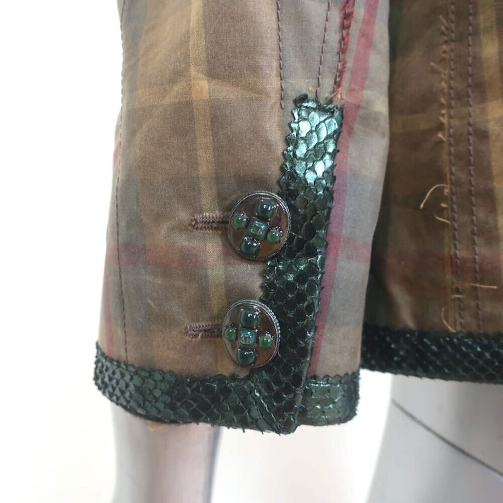 Chanel 2013 Paris-Edinburgh Snakeskin-Trimmed Plaid Jacket Brown Size 40 - Picture 7 of 10
